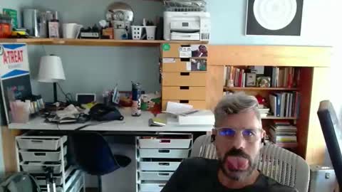 Snapshot of jareth_returns chatting on October 18, 3:35 pm jareth_returns online show from October 18, 3:35 pm