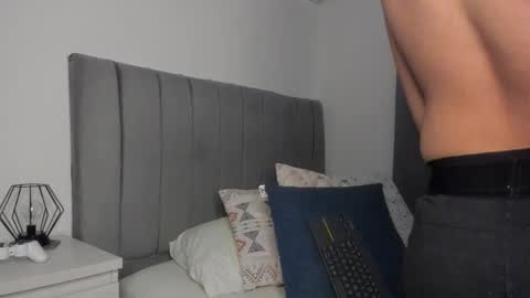 JARETHH online show from May 20, 12:28 am