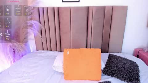 Snapshot of jashh_ chatting on September 27, 7:19 pm jash  online show from September 27, 7:19 pm