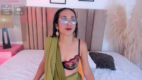 Snapshot of jashh_ chatting on October 16, 7:04 pm jash  online show from October 16, 7:04 pm