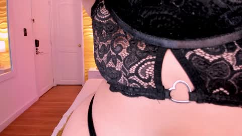 Jasmin Evans online show from January 31, 7:51 pm