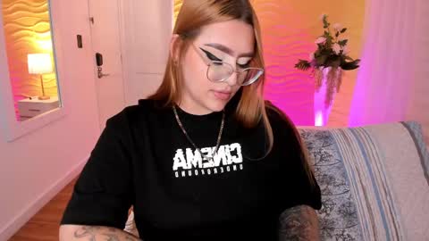 Jasmin Evans online show from March 11, 8:09 pm