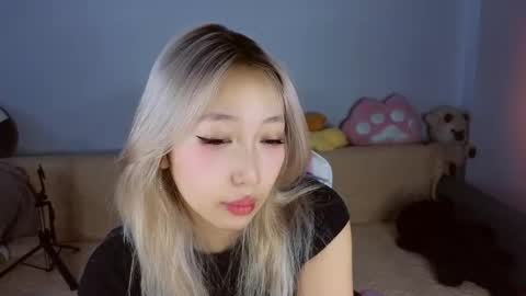 Jasmine online show from February 9, 1:59 pm