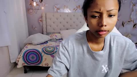 Snapshot of jasmin_brunette_ chatting on December 10, 11:43 am Jasmin online show from December 10, 11:43 am