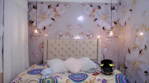 Snapshot of jasmin_brunette_ chatting on December 13, 5:43 pm Jasmin online show from December 13, 5:43 pm