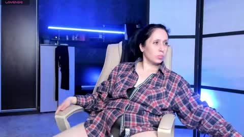 jasmin_milf online show from May 16, 11:25 pm
