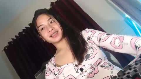 JASMINE online show from March 13, 2:01 pm