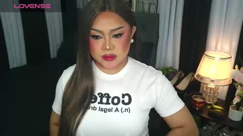 Snapshot of jasmine_brandy chatting on November 21, 3:33 pm Jasmine Brandy online show from November 21, 3:33 pm