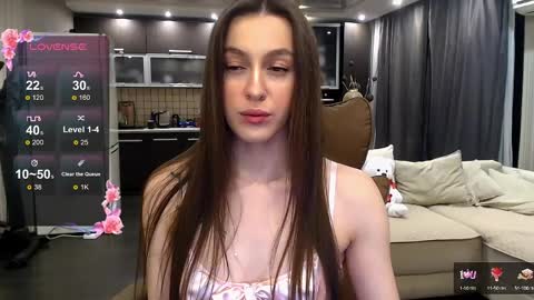 Jasmine online show from April 5, 5:10 pm