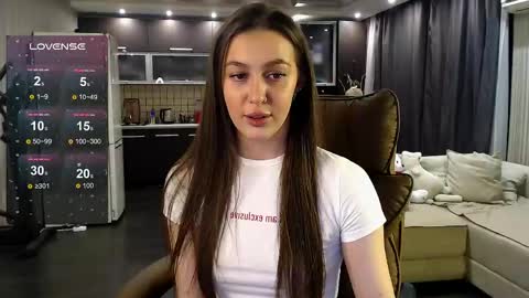 Jasmine online show from May 19, 8:59 pm
