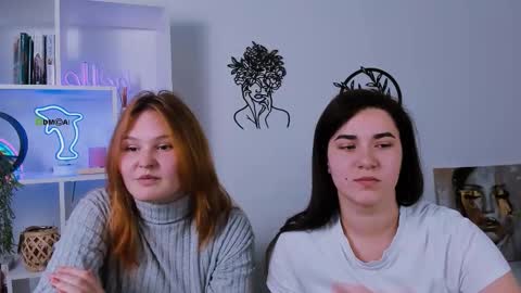 Snapshot of jasmine_eyes chatting on February 19, 12:34 pm jasmine_eyes online show from February 19, 12:34 pm