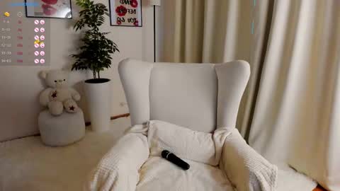 jasmine_wilson_ online show from October 25, 1:57 am