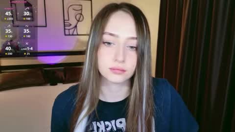 Snapshot of jasminelorens chatting on April 3, 5:16 am Jasmine online show from April 3, 5:16 am