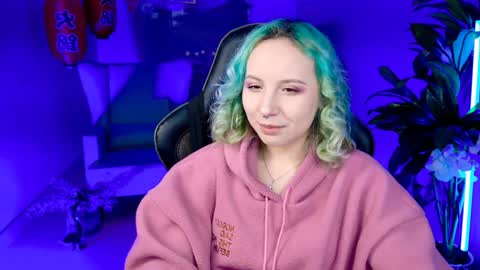 Jasmine online show from December 10, 8:08 am