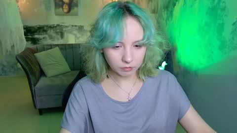 Jasmine online show from December 13, 5:05 am