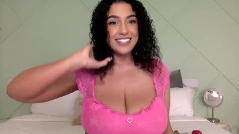 Snapshot of jasminexmarie chatting on February 5, 2:19 am Jasmine Marie online show from February 5, 2:19 am