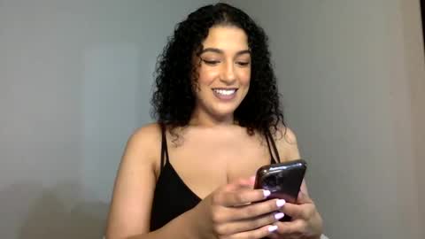 Snapshot of jasminexmarie chatting on February 6, 2:55 am Jasmine Marie online show from February 6, 2:55 am