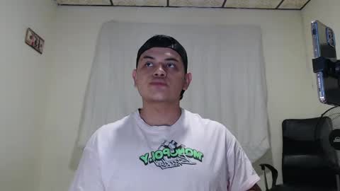 jason_boy_ online show from April 19, 4:56 am