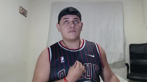 jason_boy_ online show from April 22, 5:32 am