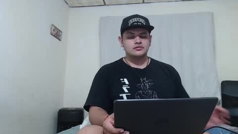 jason_boy_ online show from May 21, 5:47 am