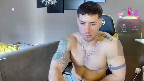 Snapshot of jason_thegreat chatting on October 16, 12:17 pm Jason theGreat online show from October 16, 12:17 pm