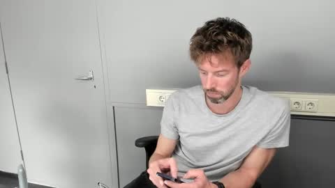 Snapshot of jasonberg29 chatting on May 6, 12:54 pm Jason online show from May 6, 12:54 pm