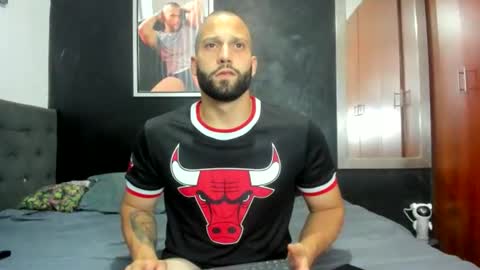    online show from June 5, 11:32 pm