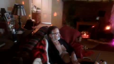 Snapshot of jasonreloaded694u chatting on January 7, 4:37 pm Jason online show from January 7, 4:37 pm
