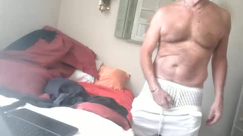 Snapshot of jasonreloaded694u chatting on January 17, 8:22 pm Jason online show from January 17, 8:22 pm