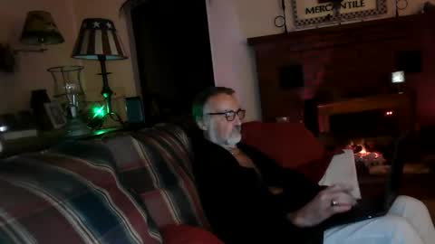 Snapshot of jasonreloaded694u chatting on January 31, 9:59 am Jason online show from January 31, 9:59 am