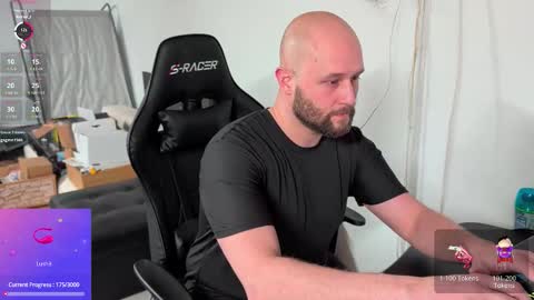 Jasontoohardholly online show from February 12, 4:51 am