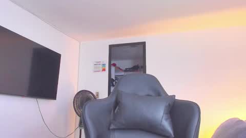 Snapshot of jasperbrooksx chatting on September 21, 7:26 pm JBrooksXx online show from September 21, 7:26 pm