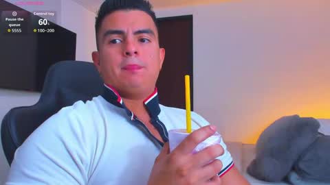 Snapshot of jasperbrooksx chatting on October 9, 2:42 am JBrooksXx online show from October 9, 2:42 am