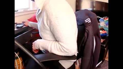 Snapshot of jasperh98 chatting on November 6, 8:32 pm jasperh98 online show from November 6, 8:32 pm