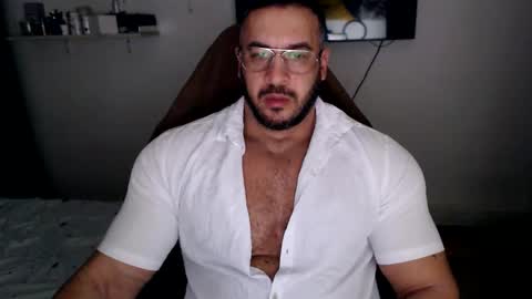 Snapshot of jasphermscl chatting on January 12, 9:53 pm JaspherMscl online show from January 12, 9:53 pm