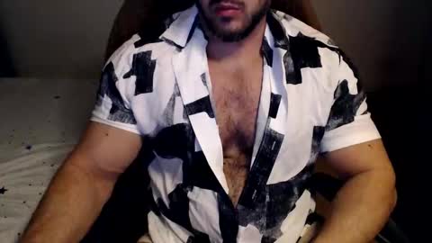 Snapshot of jasphermscl chatting on March 20, 2:38 am JaspherMscl online show from March 20, 2:38 am