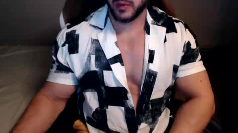 Snapshot of jasphermscl chatting on April 7, 12:44 am JaspherMscl online show from April 7, 12:44 am