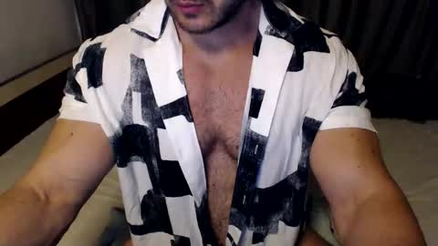 Snapshot of jasphermscl chatting on April 27, 7:45 pm JaspherMscl online show from April 27, 7:45 pm