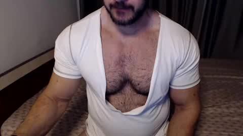 Snapshot of jasphermscl chatting on May 18, 7:41 pm JaspherMscl online show from May 18, 7:41 pm