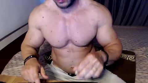 Snapshot of jasphermscl chatting on May 27, 2:41 am JaspherMscl online show from May 27, 2:41 am