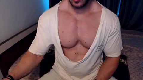 Snapshot of jasphermscl chatting on May 27, 2:47 pm JaspherMscl online show from May 27, 2:47 pm