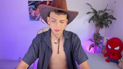 Snapshot of jasson___ chatting on March 6, 7:21 pm jasson___ online show from March 6, 7:21 pm