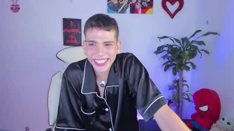 Snapshot of jasson___ chatting on March 20, 7:41 pm jasson___ online show from March 20, 7:41 pm