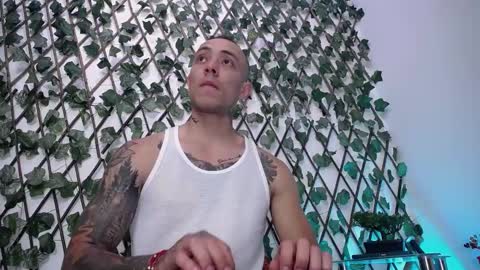 Snapshot of jasson_king01 chatting on October 1, 1:00 am JKing  online show from October 1, 1:00 am