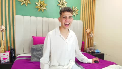 J A S S O N  online show from January 11, 2:04 pm