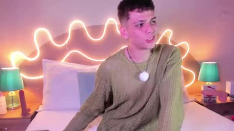 J A S S O N  online show from October 4, 8:29 pm