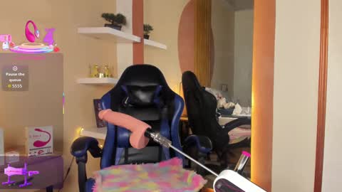 J A S S O N  online show from October 9, 2:04 pm