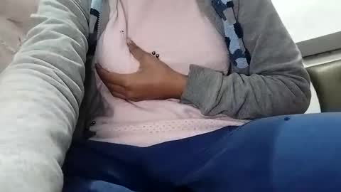 Snapshot of jasspreettt chatting on January 18, 10:28 am jasspreettt online show from January 18, 10:28 am