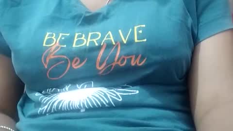 Snapshot of jasspreettt chatting on March 12, 10:43 am jasspreettt online show from March 12, 10:43 am