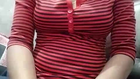 Snapshot of jasspreettt chatting on March 29, 2:33 am jasspreettt online show from March 29, 2:33 am